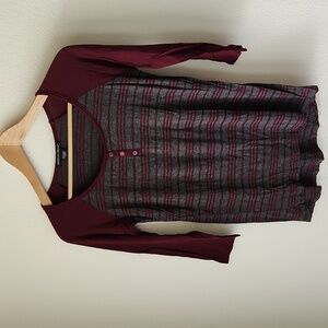 AMERICAN DREAM burgundy & grey striped top 3/4 sleeve 3 button henley Women Sz M